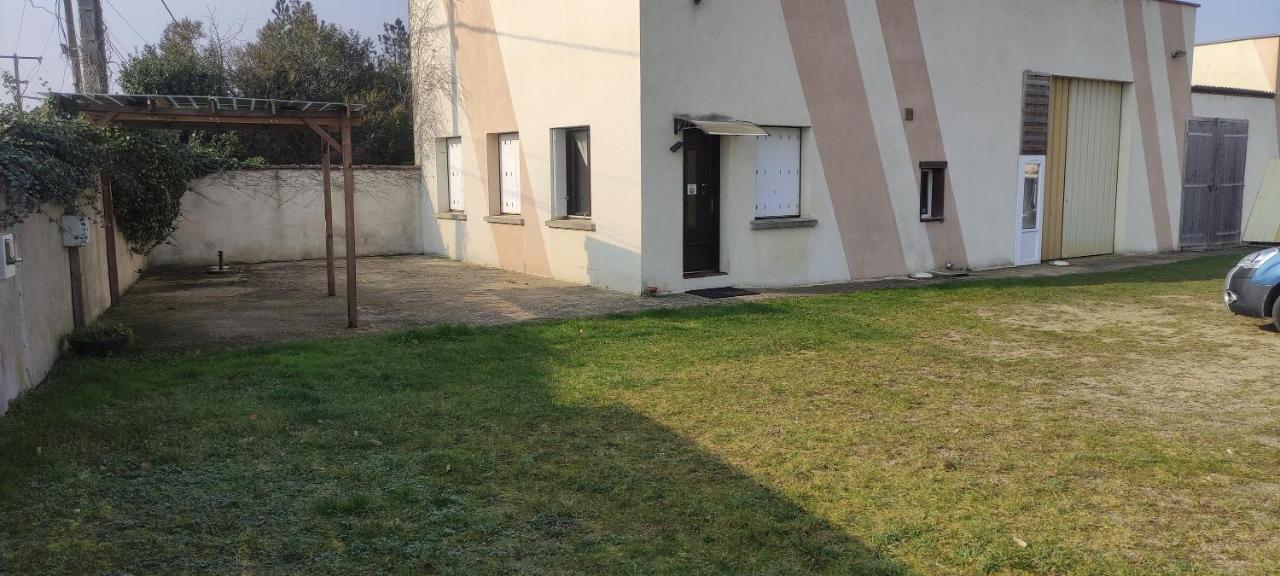 Gite De La Croix Blanche Montamisé Zewnętrze zdjęcie